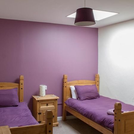 Cu Chulainns Accommodation Westport Exterior photo