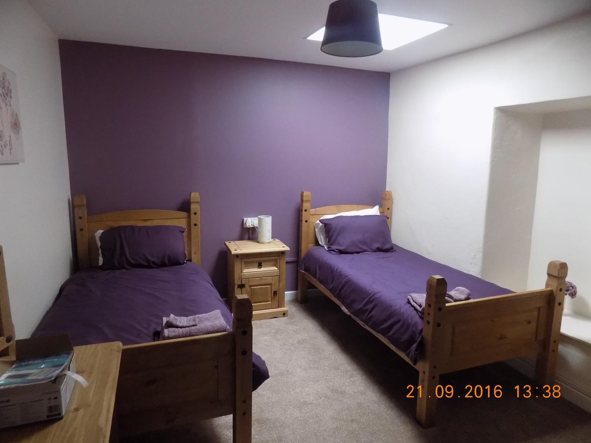 Cu Chulainns Accommodation Westport Exterior photo